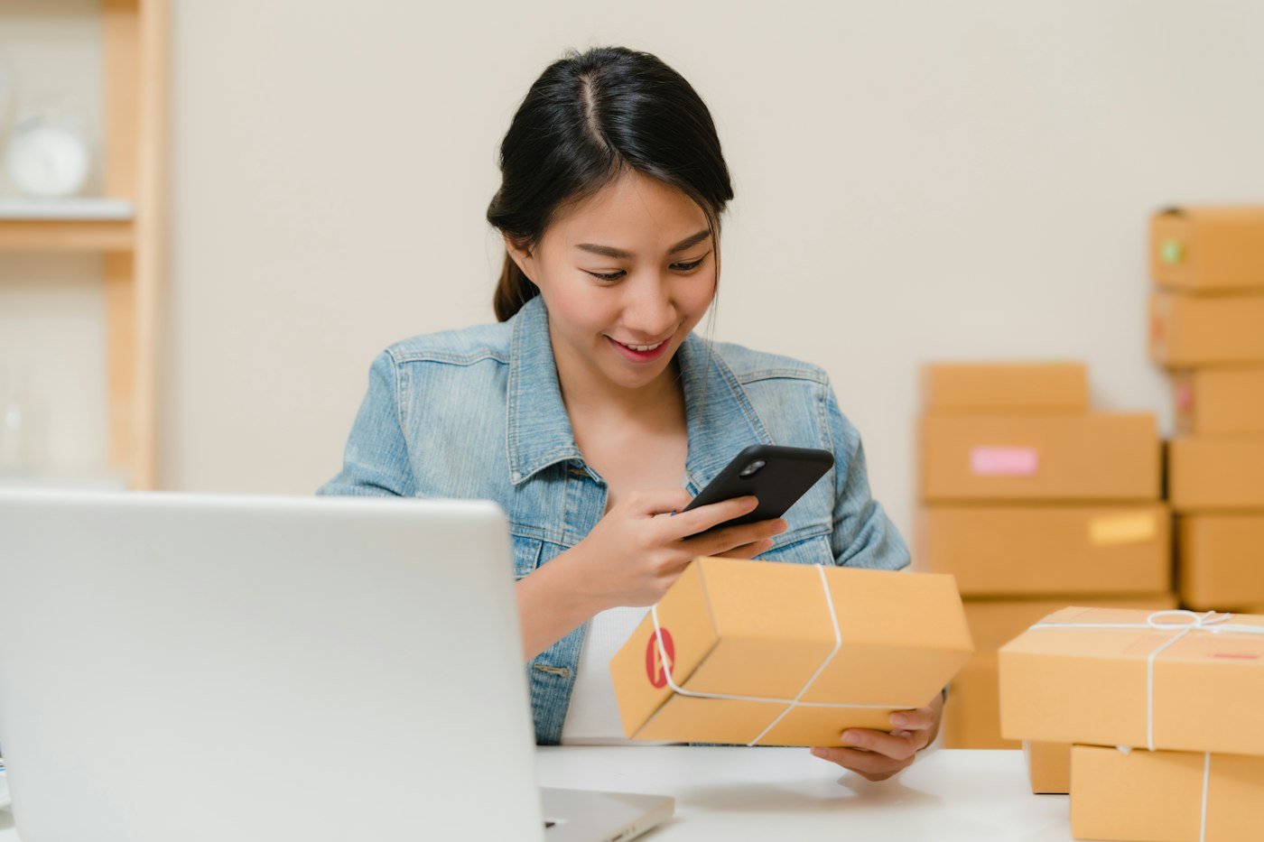 Meesho seller checking orders and parcels with Grovexa account management support